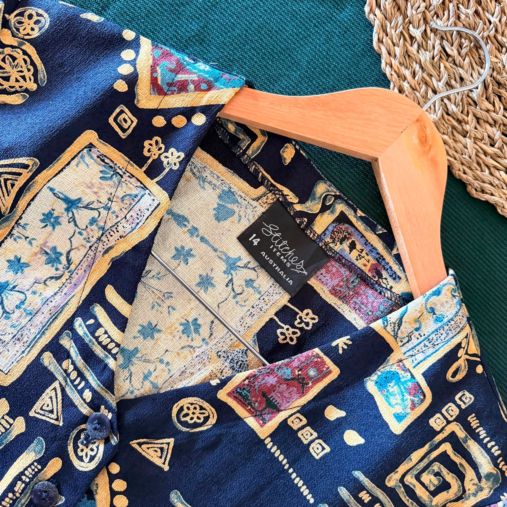 90s Vintage Print Shirt — 6