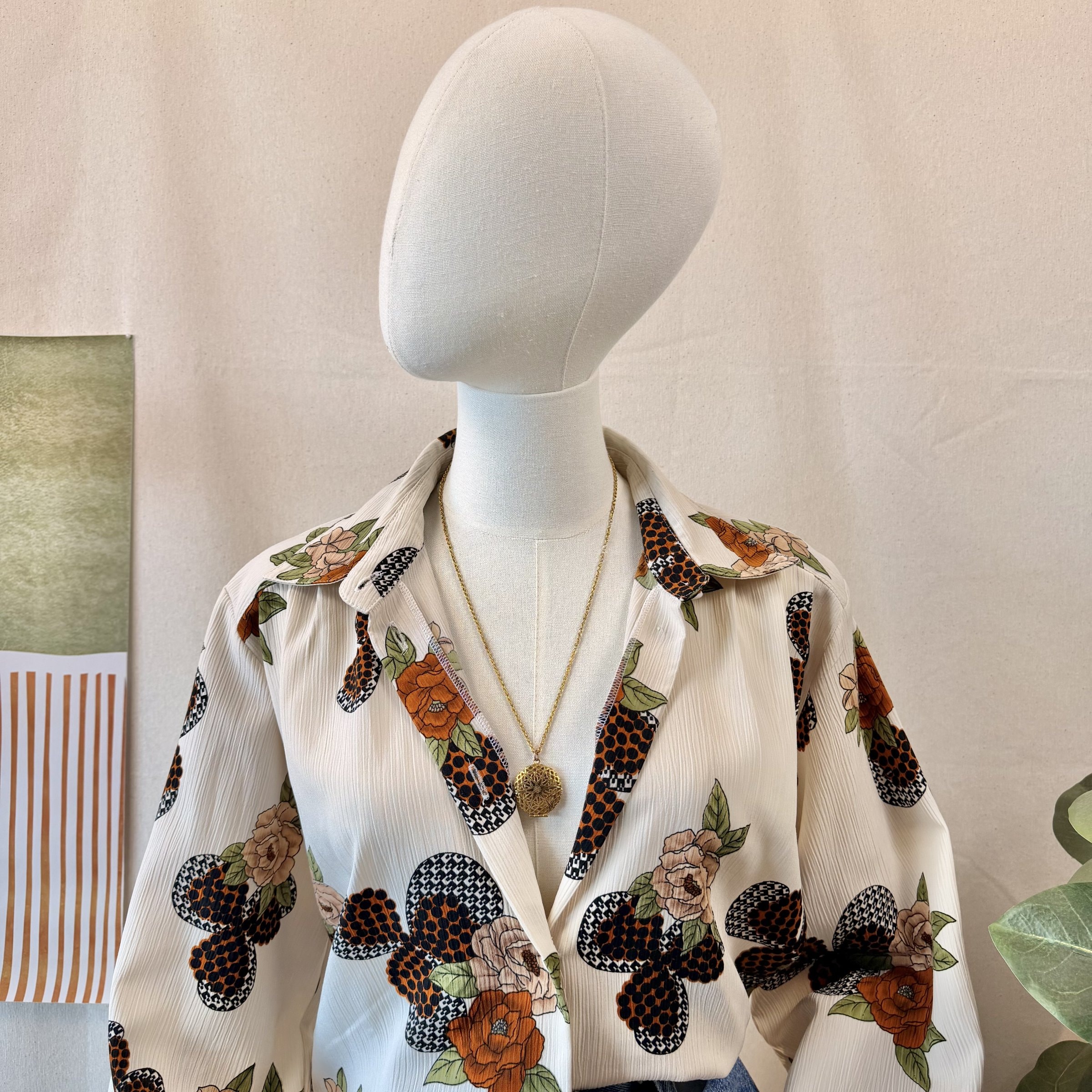 80s Beige Floral Shirt — 4