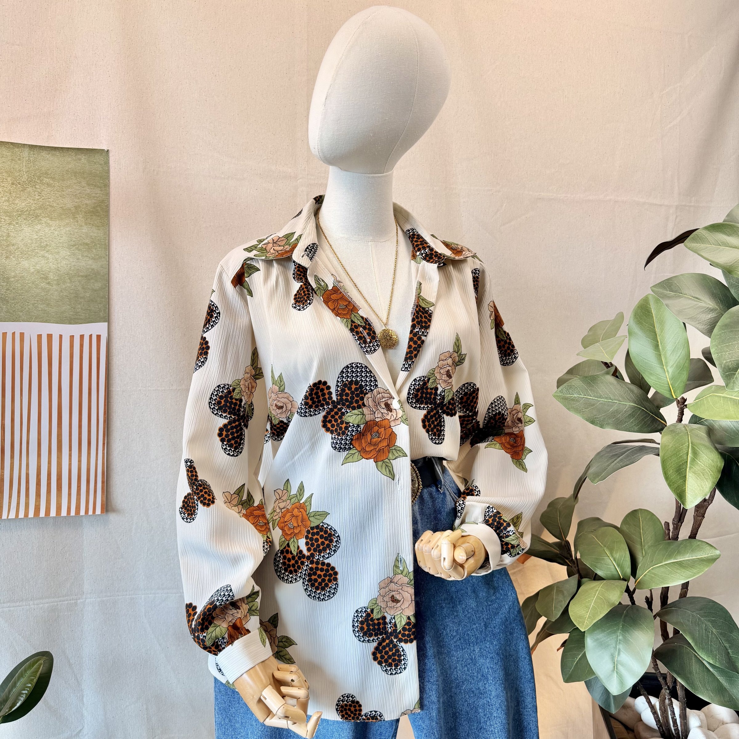 80s Beige Floral Shirt — 2